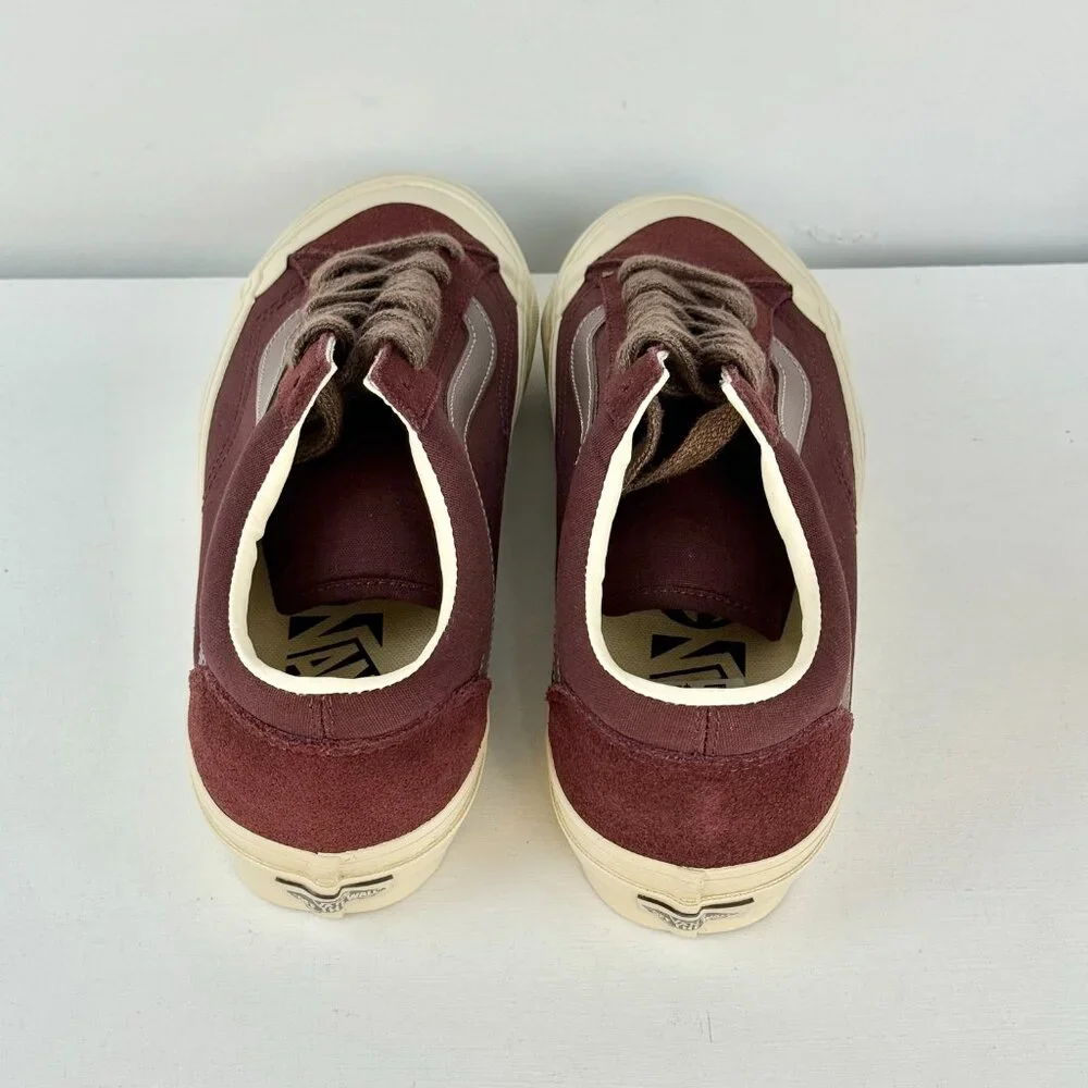 Men's 8, Women's 9.5 - VANS Old Skool Reissue 36 canvas/Suede Brown Sneakers